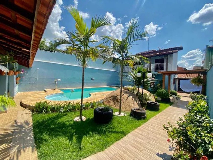 Casa - Venda - Residencial Flamboyant - Itatiba - SP